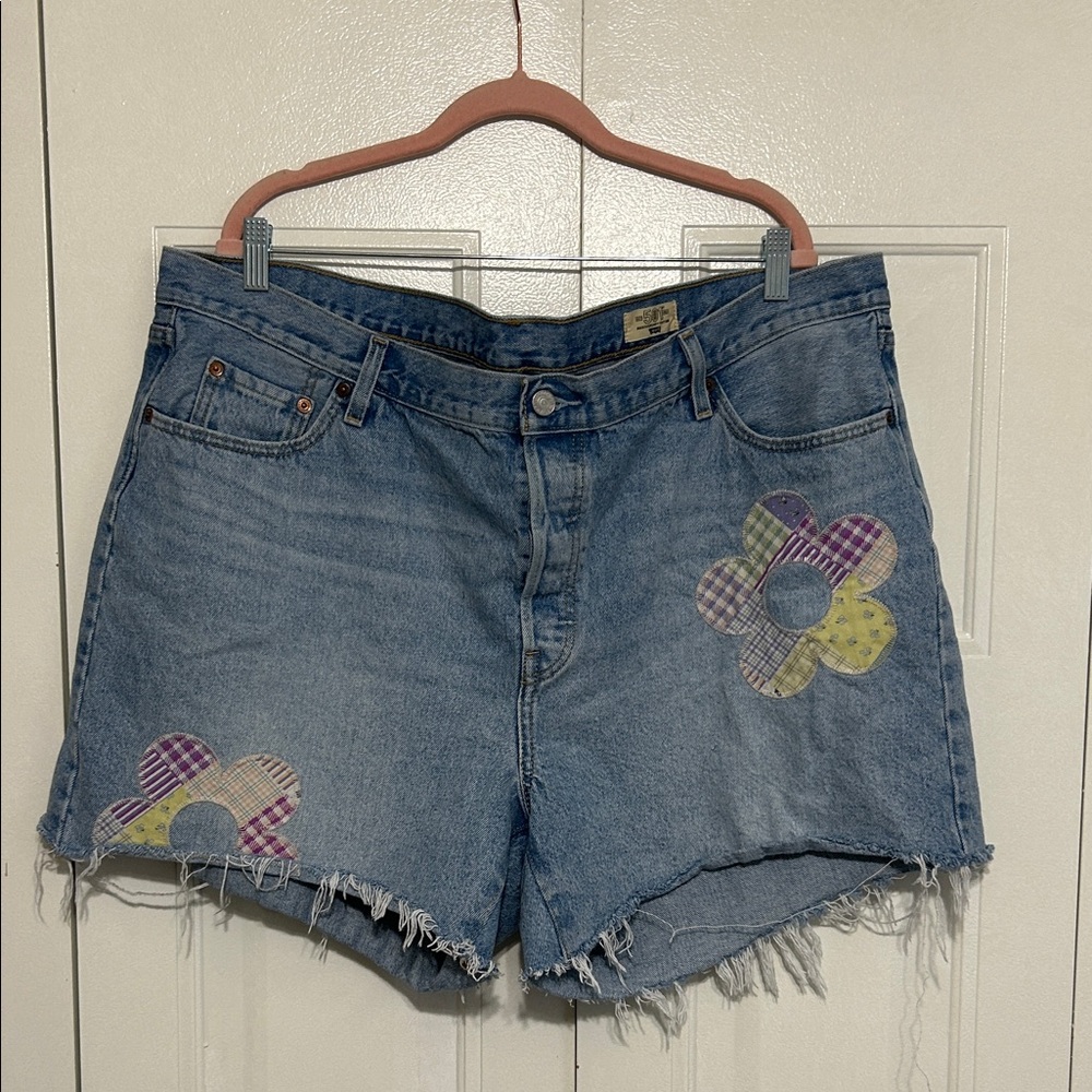 Levi’s Denim Women’s Shorts with Patch Flowers